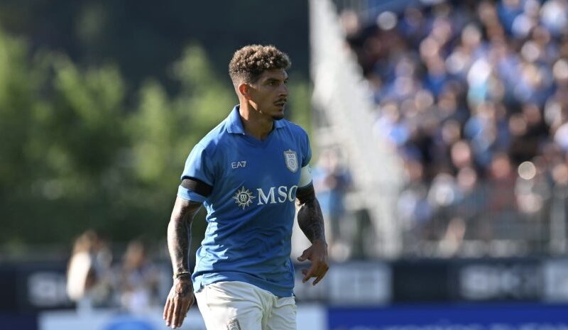 Male il primo test del Napoli che scivola ancora con l’Arezzo come un anno fa