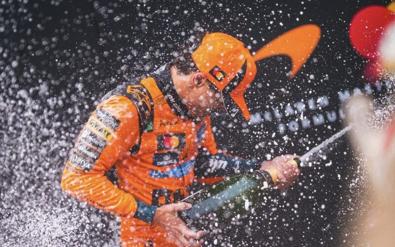 Lando Norris torna grande a Budapest, Ferrari fuori dal podio dove salgono Verstappen e Antonelli