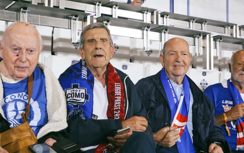 Mirwan Suwarso ha omaggiato 72 tifosi veterani over 75 in tribuna d’onore al Sinigaglia