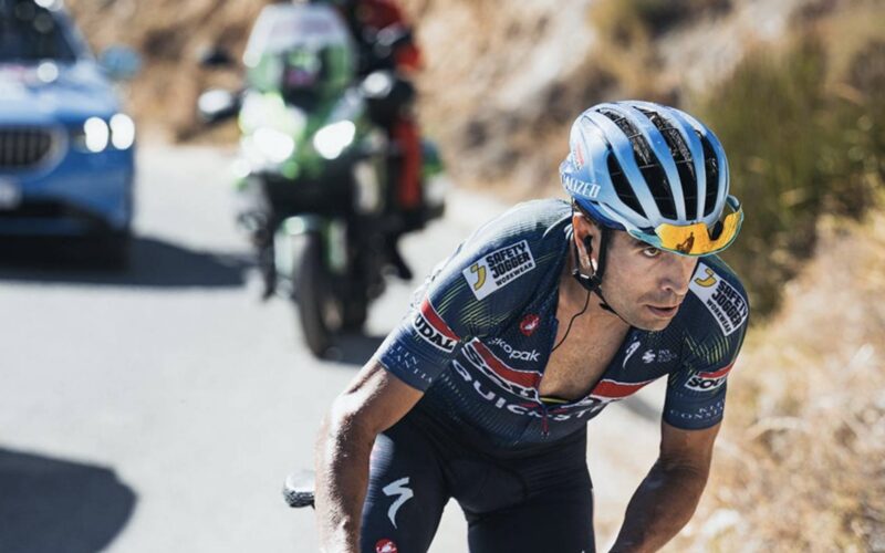 Enric Mas si avvia a vincere la Vuelta 2026, Landa lo scalatore più forte