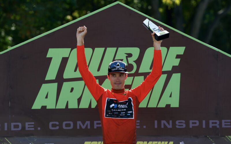 Simone Raccani primo storico vincitore del Tour of Armenia
