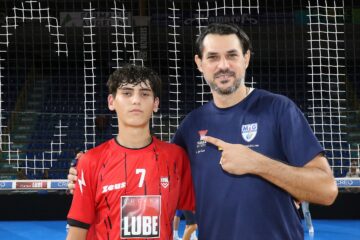 Luka Stankovic sfida il padre Dragan nel derby famigliare di pallavolo