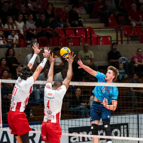 Allianz Milano supera Olympiakos Pireo e vola in finale alla Jesi Volley Cup
