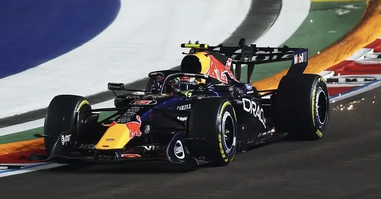 Verstappen domina anche a Singapore, Antonelli terzo prenota il titolo a Austin
