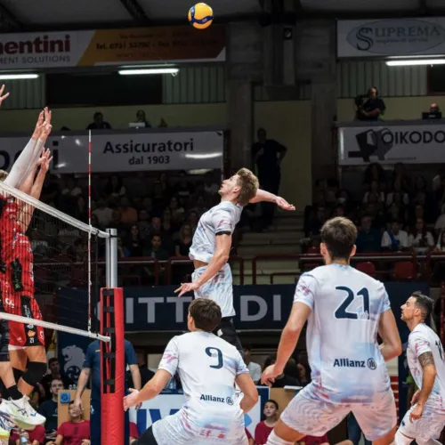 Allianz Milano, due set da applausi, ma la Jesi Volley Cup è della Lube