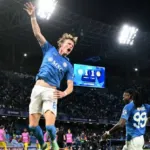 Napoli, finalmente la prima vittoria in Champions: 4-3 al Bodø/Glimt, ma quanti brividi per Allegri
